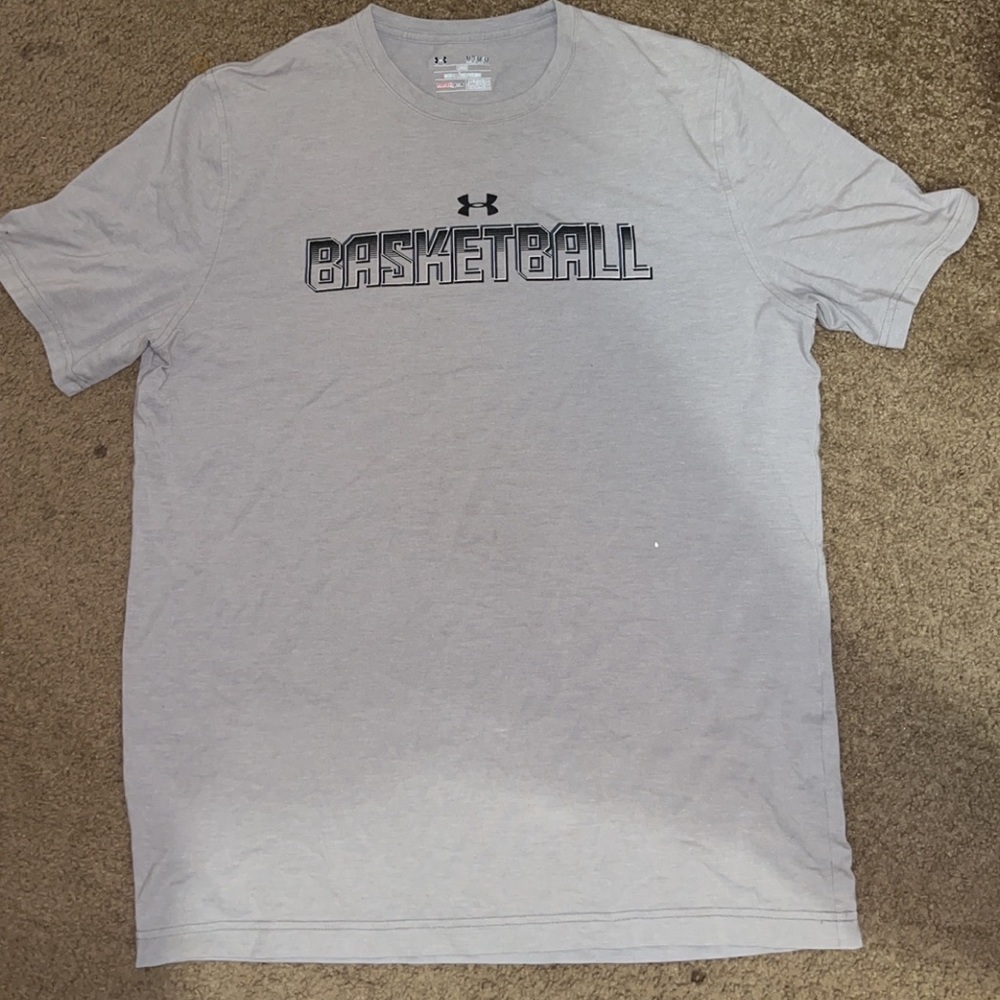 Men’s Under Armor M Loose Fit Heat Gear Graphic T-shirt New